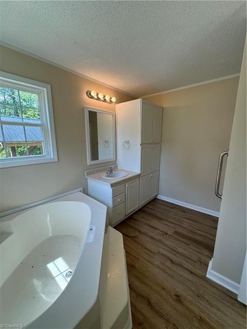 987 Eden Church Road, Madison, NC 27025