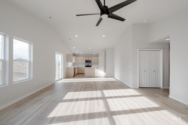 3451 E Red Maple Ct, Nampa, ID 83686