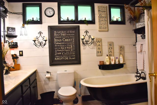 7730 Bear Creek Road, Morgantown, IN 46160