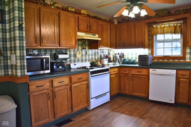 7730 Bear Creek Road, Morgantown, IN 46160