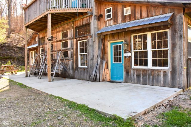 7730 Bear Creek Road, Morgantown, IN 46160