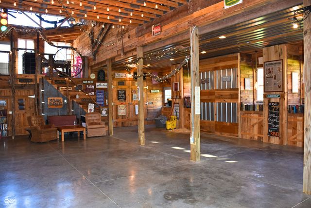 7730 Bear Creek Road, Morgantown, IN 46160