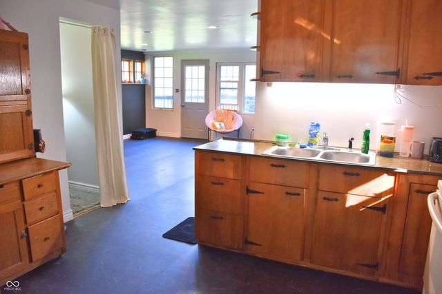 7730 Bear Creek Road, Morgantown, IN 46160