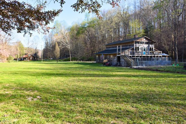 7730 Bear Creek Road, Morgantown, IN 46160