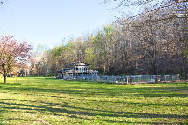 7730 Bear Creek Road, Morgantown, IN 46160