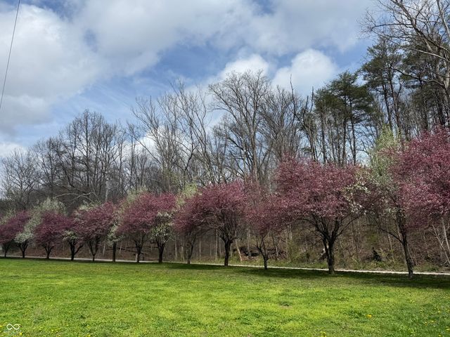 7730 Bear Creek Road, Morgantown, IN 46160
