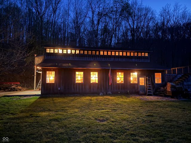 7730 Bear Creek Road, Morgantown, IN 46160