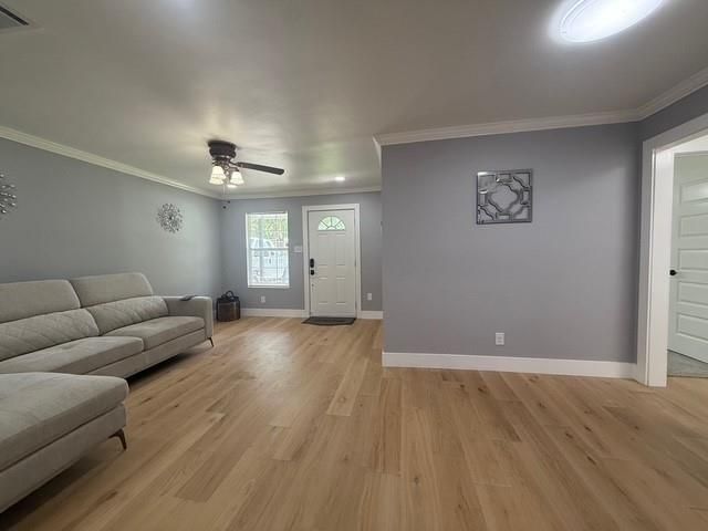 5630 Belarbor Street, Houston, TX 77033