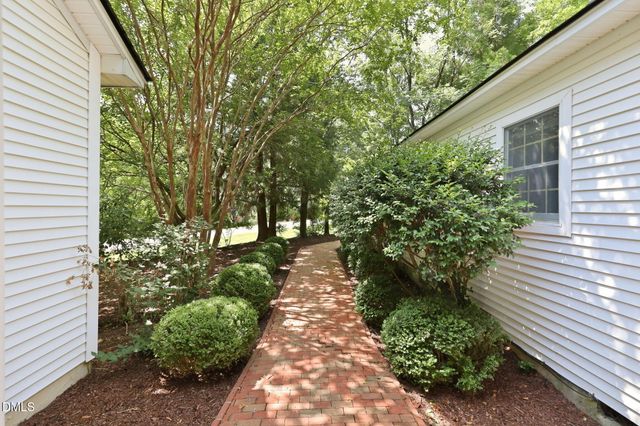 804 Millcroft, Pittsboro, NC 27312