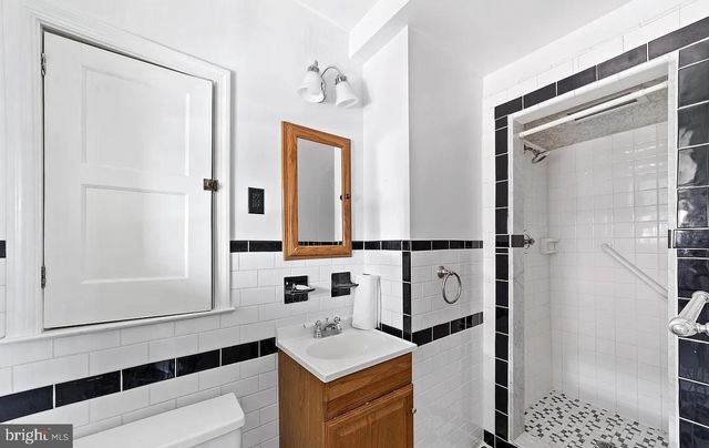 2329 RHAWN ST, Philadelphia, PA 19152