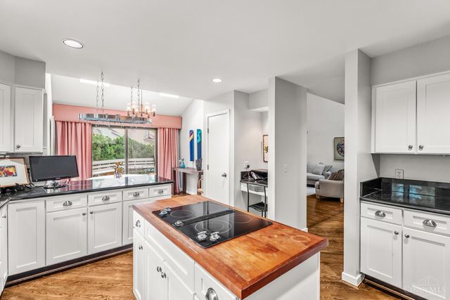 103 Bentwood Court, Blue Ash, OH 45241