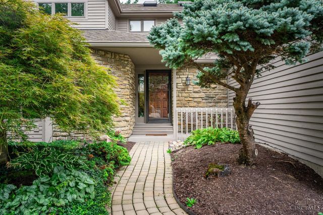 103 Bentwood Court, Blue Ash, OH 45241