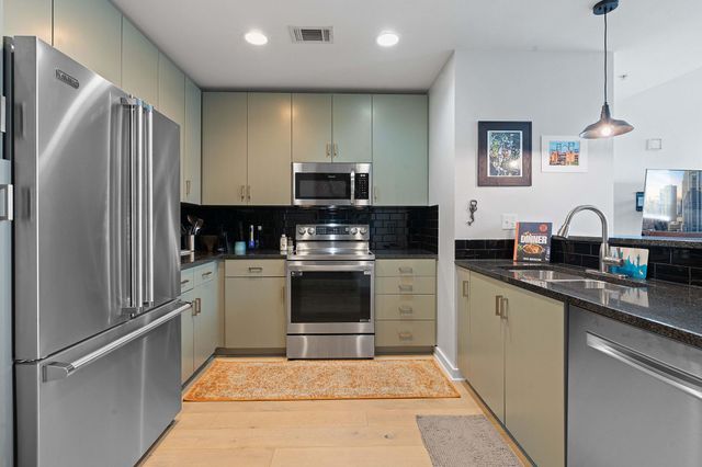 360 Nueces ST 1108, Austin, TX 78701
