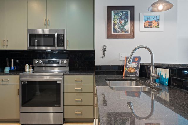 360 Nueces ST 1108, Austin, TX 78701