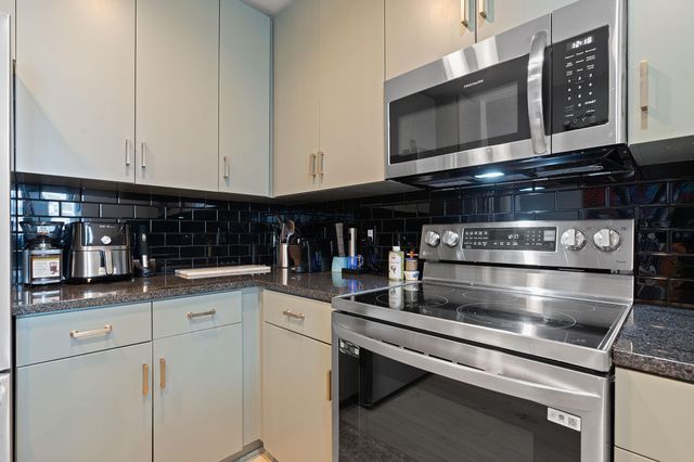 360 Nueces ST 1108, Austin, TX 78701