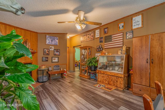 1725 Genesis Rd, Lancing, TN 37770