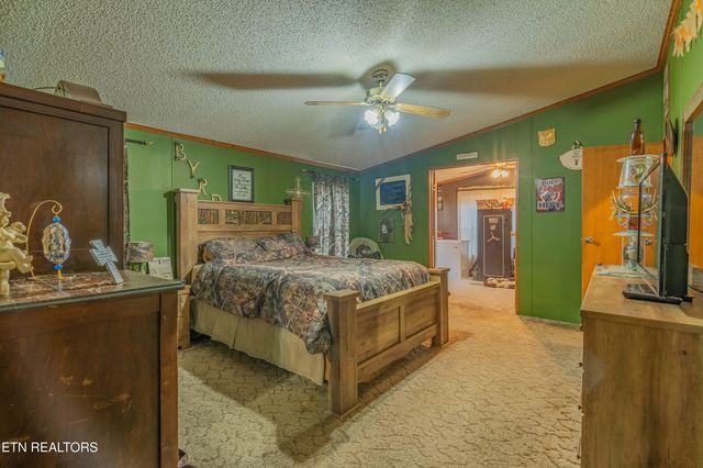 1725 Genesis Rd, Lancing, TN 37770