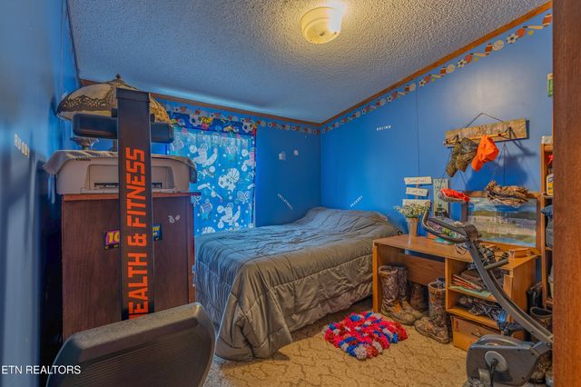 1725 Genesis Rd, Lancing, TN 37770