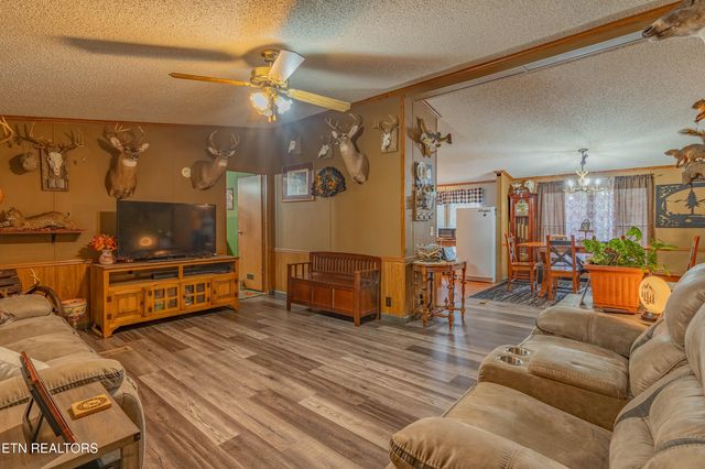 1725 Genesis Rd, Lancing, TN 37770