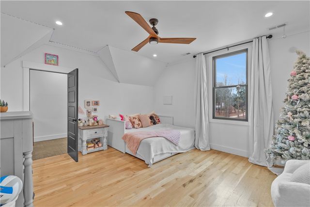 1425 S Harper Street, Laurens, SC 29360