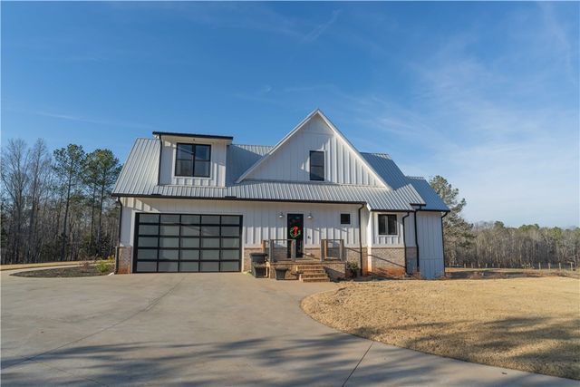 1425 S Harper Street, Laurens, SC 29360