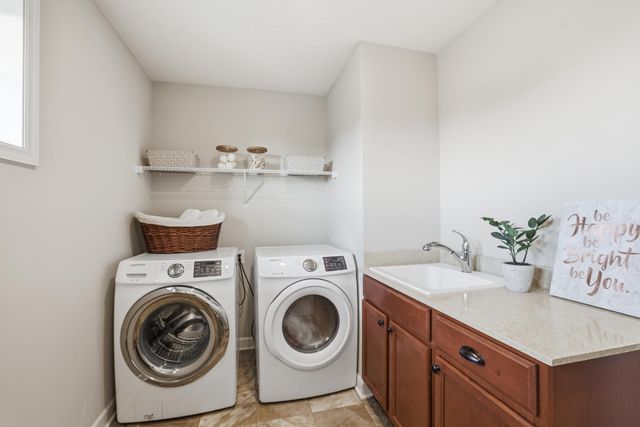 9834 Glacial Valley Alcove, Woodbury, MN 55129