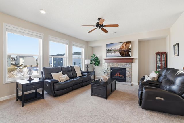 9834 Glacial Valley Alcove, Woodbury, MN 55129