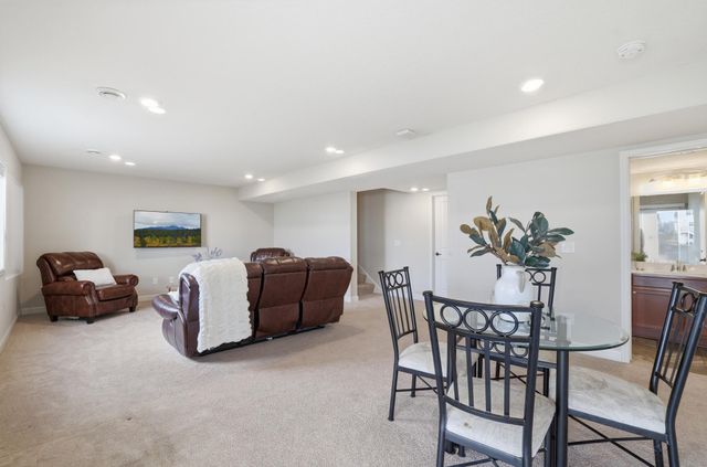 9834 Glacial Valley Alcove, Woodbury, MN 55129