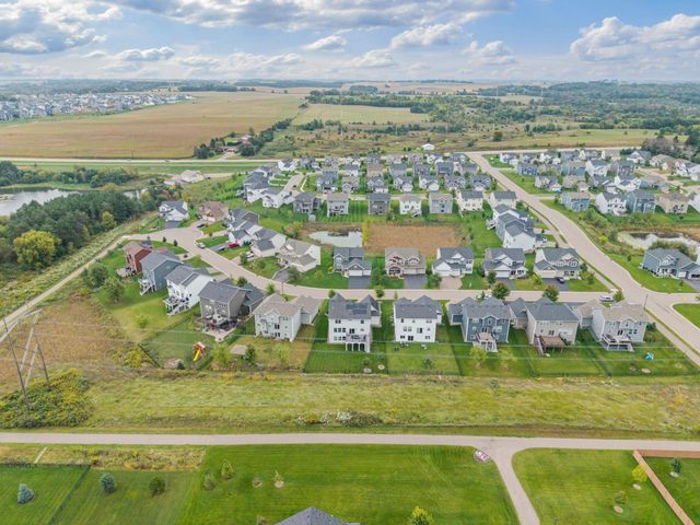 9834 Glacial Valley Alcove, Woodbury, MN 55129