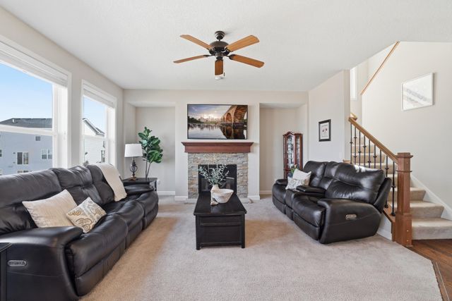 9834 Glacial Valley Alcove, Woodbury, MN 55129