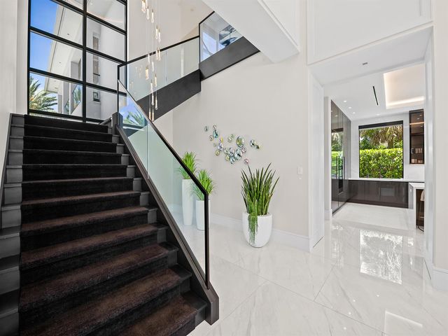 3916 Country Club Lane, Fort Lauderdale, FL 33308