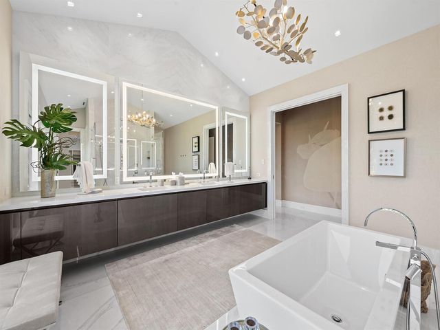 3916 Country Club Lane, Fort Lauderdale, FL 33308