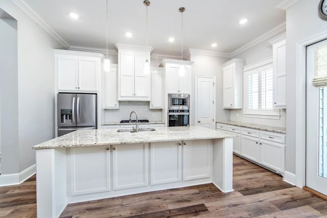 146 Marmande Avenue, Thibodaux, LA 70301