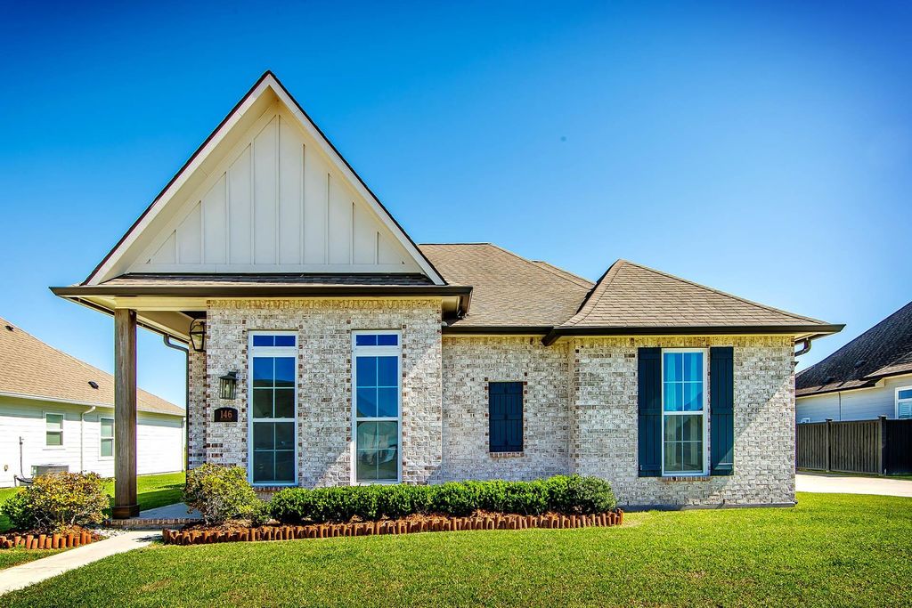 146 Marmande Avenue, Thibodaux, LA 70301