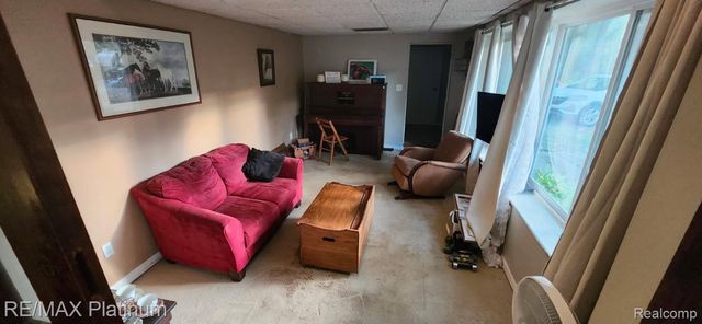 4770 Woodside, Highland Charter Township, MI 48356