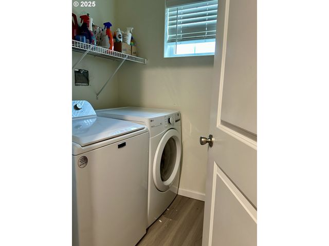 1424 W 11TH St, La Center, WA 98629