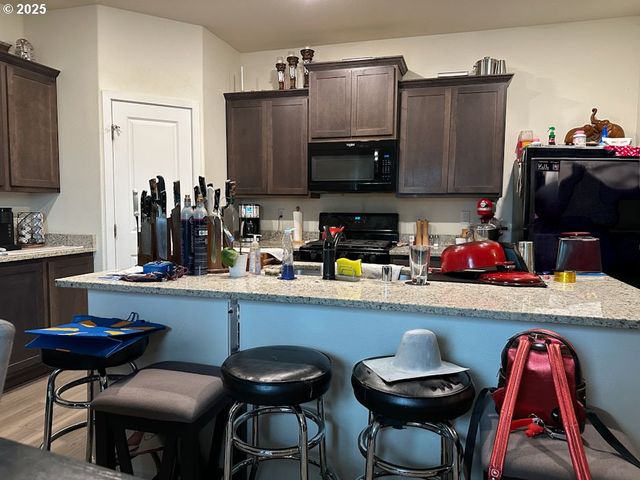 1424 W 11TH St, La Center, WA 98629