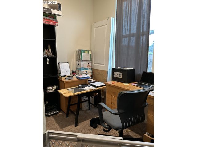 1424 W 11TH St, La Center, WA 98629