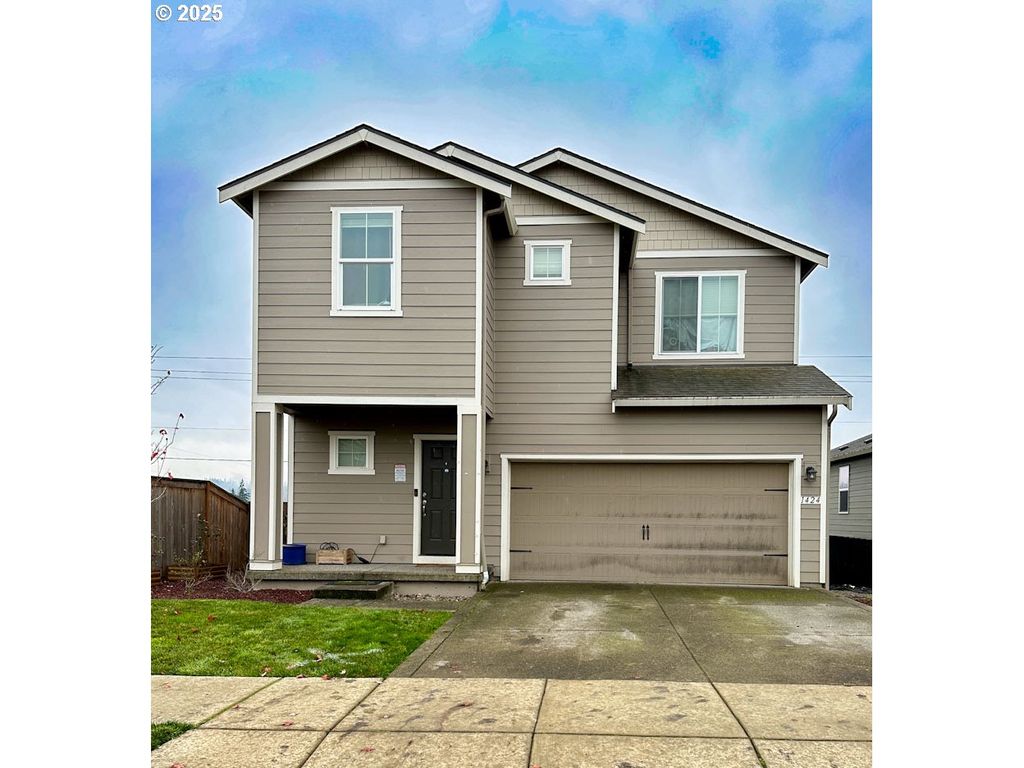 1424 W 11TH St, La Center, WA 98629