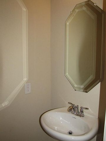 1810 Dover Heights Lane, Fresno, TX 77545