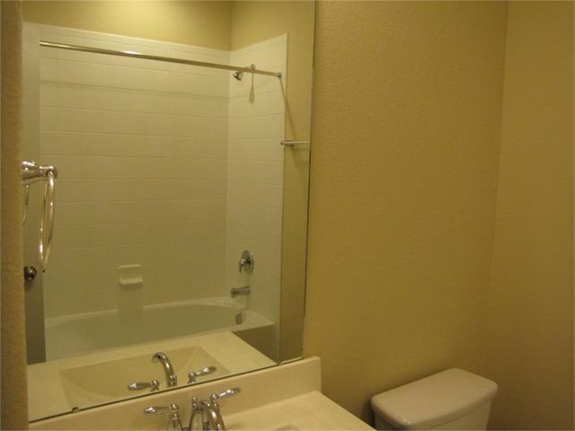 1810 Dover Heights Lane, Fresno, TX 77545