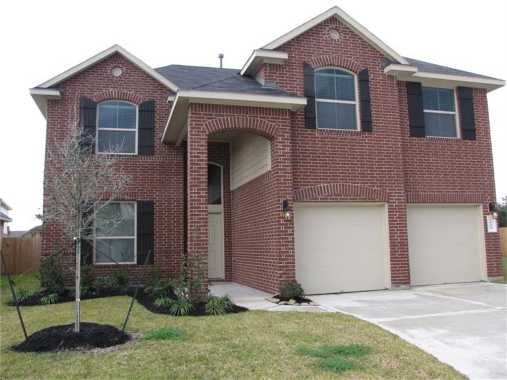 1810 Dover Heights Lane, Fresno, TX 77545