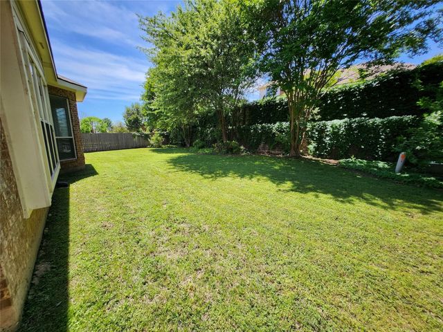 8036 Ocean Drive, Fort Worth, TX 76123