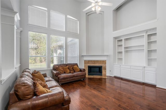 8036 Ocean Drive, Fort Worth, TX 76123