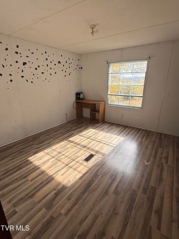 8320 Crabtree Road, Wise, VA 24293