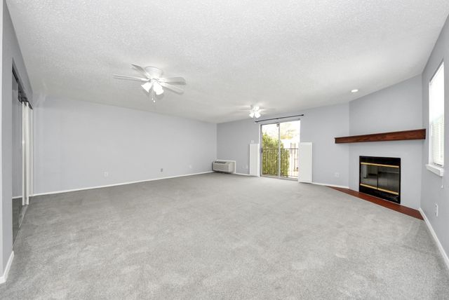 6306 S Rice Avenue, Bellaire, TX 77401