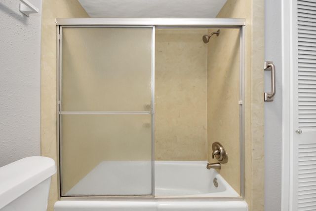 6306 S Rice Avenue, Bellaire, TX 77401