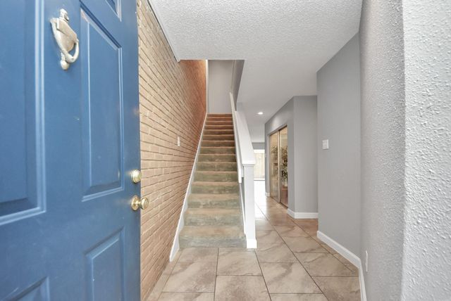 6306 S Rice Avenue, Bellaire, TX 77401