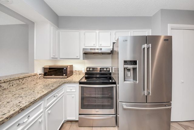 6306 S Rice Avenue, Bellaire, TX 77401