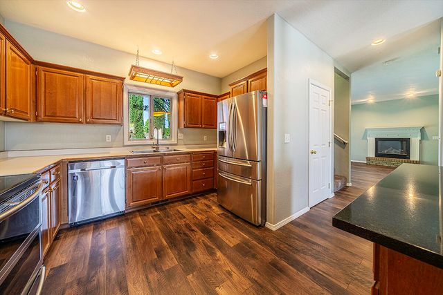 3036 Gary Drive, Medford, OR 97504